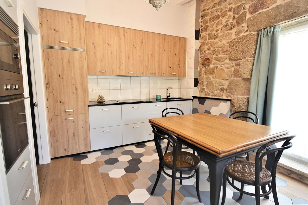 Galihost - Apartamentos Mamuela Ribadumia Exteriör bild