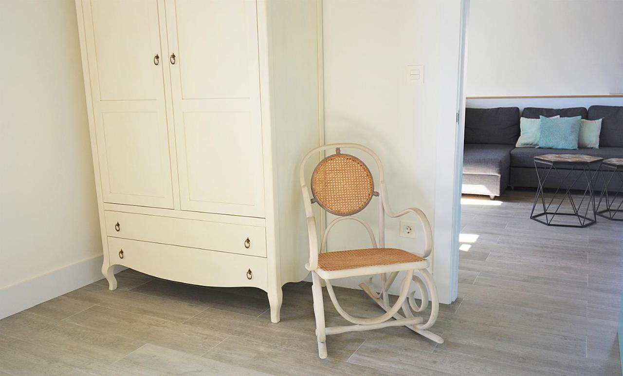 Galihost - Apartamentos Mamuela Ribadumia Exteriör bild