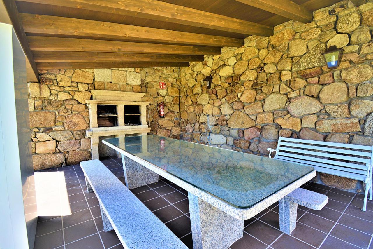 Galihost - Apartamentos Mamuela Ribadumia Exteriör bild